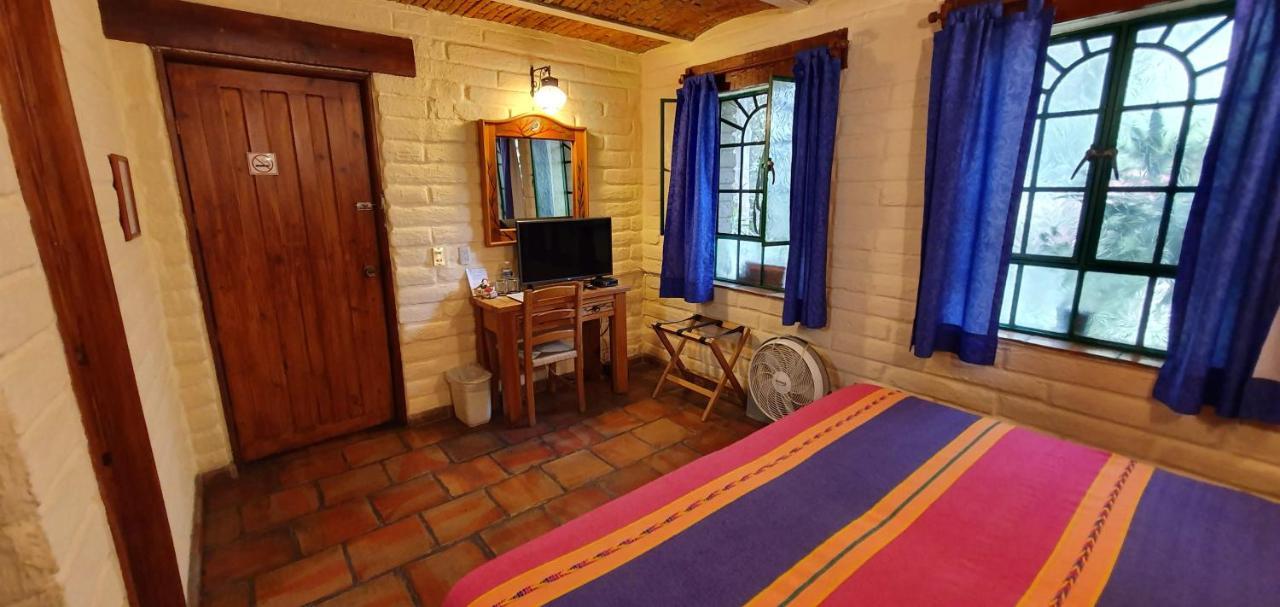 Bed and Breakfast Casa Del Retono Tlaquepaque Екстер'єр фото
