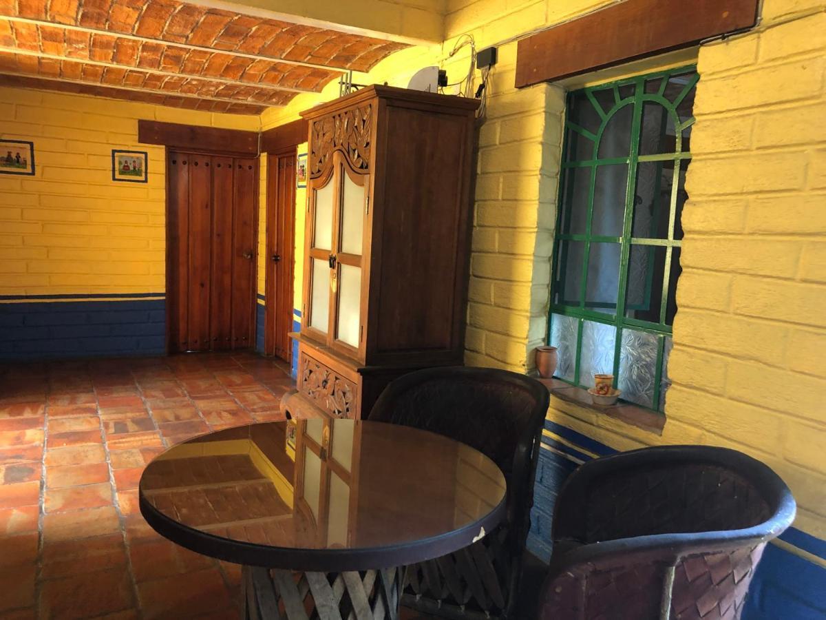 Bed and Breakfast Casa Del Retono Tlaquepaque Екстер'єр фото