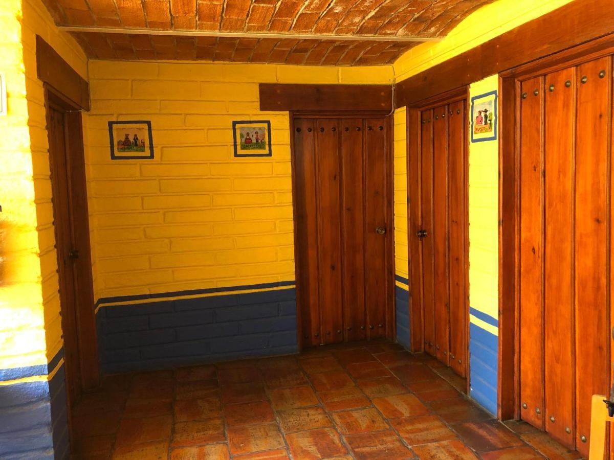 Bed and Breakfast Casa Del Retono Tlaquepaque Екстер'єр фото