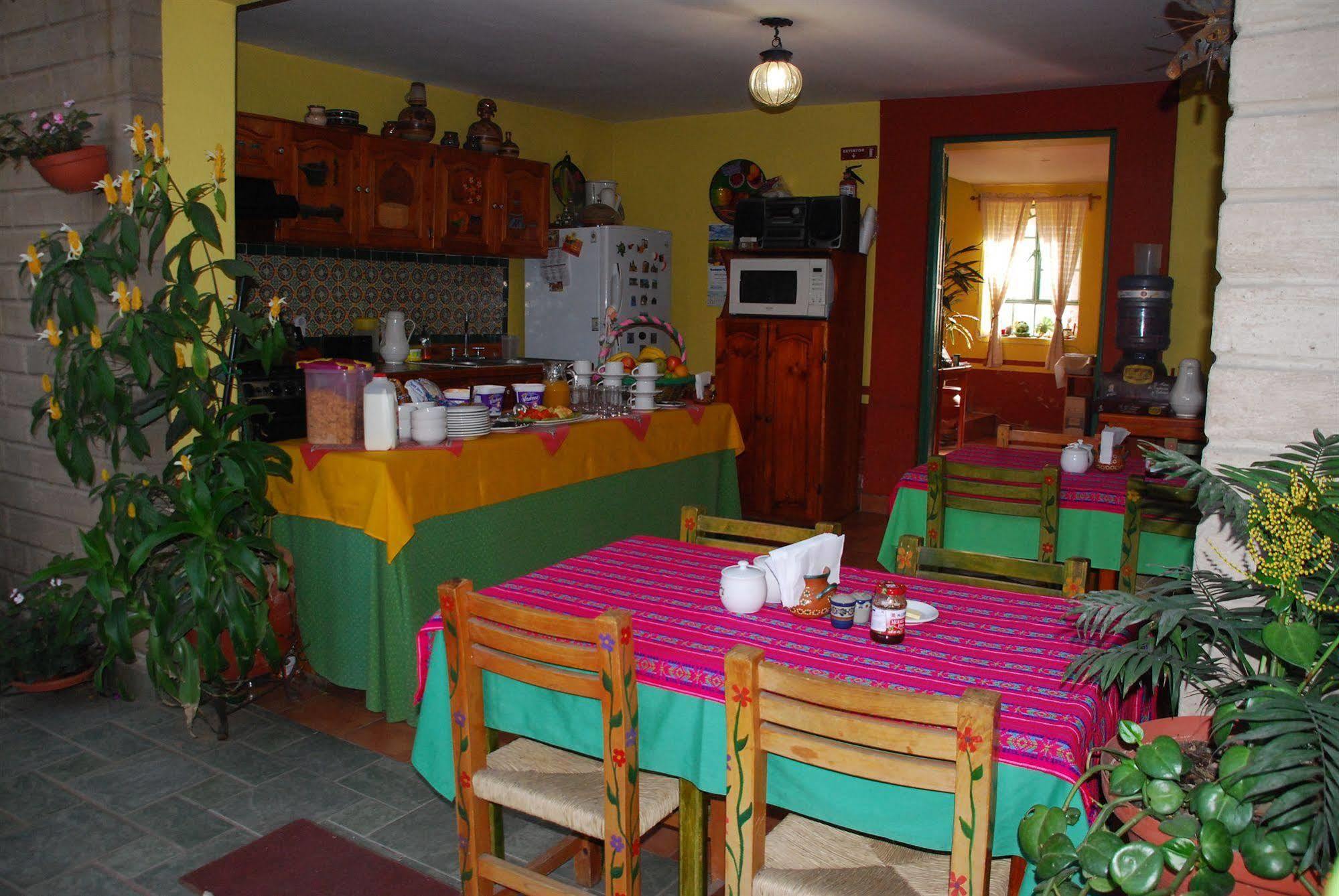 Bed and Breakfast Casa Del Retono Tlaquepaque Екстер'єр фото